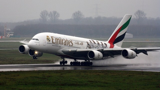 emirates-2651032_960_720