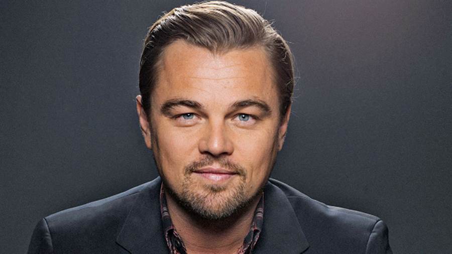 Captan a Leonardo Di Caprio más enamorado que nunca de su joven novia