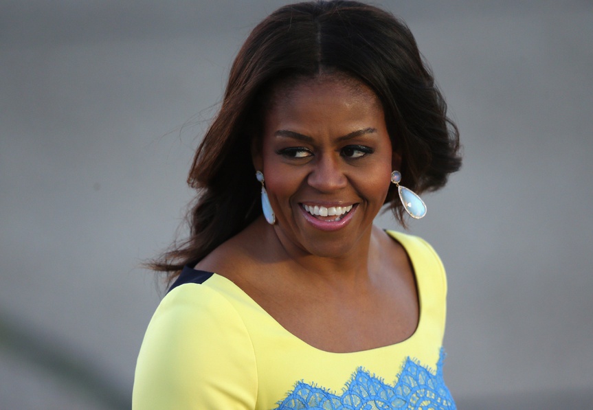 Michelle Obama participa en una cena benéfica en Edimburgo