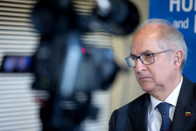 Venezuelan exiled veteran opposition figure and former mayor of Caracas Antonio Ledezma speaks in an interview with Reuters during the Geneva Summit for Human Rights and Democracy in Geneva, Switzerland February 20, 2018. REUTERS/Pierre Albouy