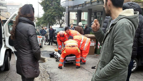 Detenido sospechoso por disparos desde un carro a extranjeros en Italia