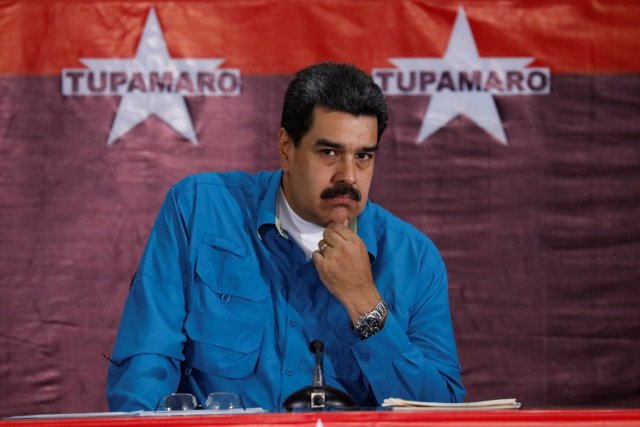  El presidente de Venezuela, Nicolás Maduro, asiste a un evento con simpatizantes en Caracas, Venezuela, el 3 de febrero de 2018. REUTERS / Marco Bello