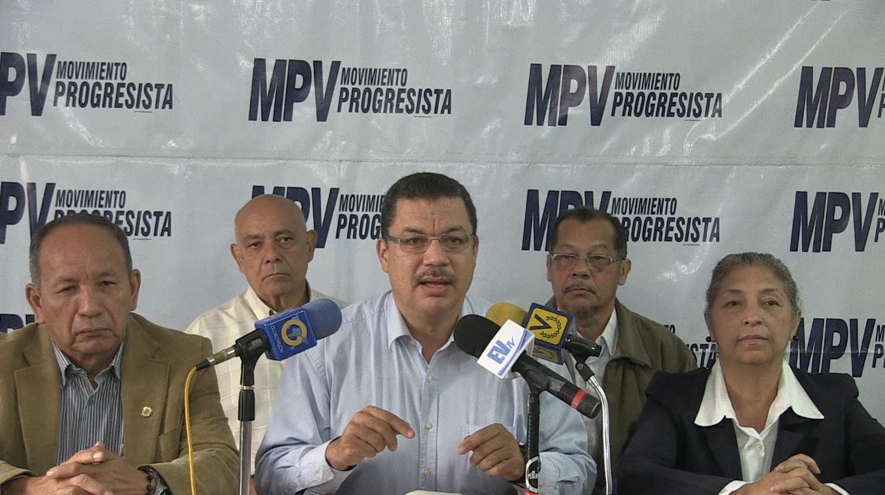 Calzadilla denuncia que máquinas para actualización del RE las tiene secuestradas el Psuv