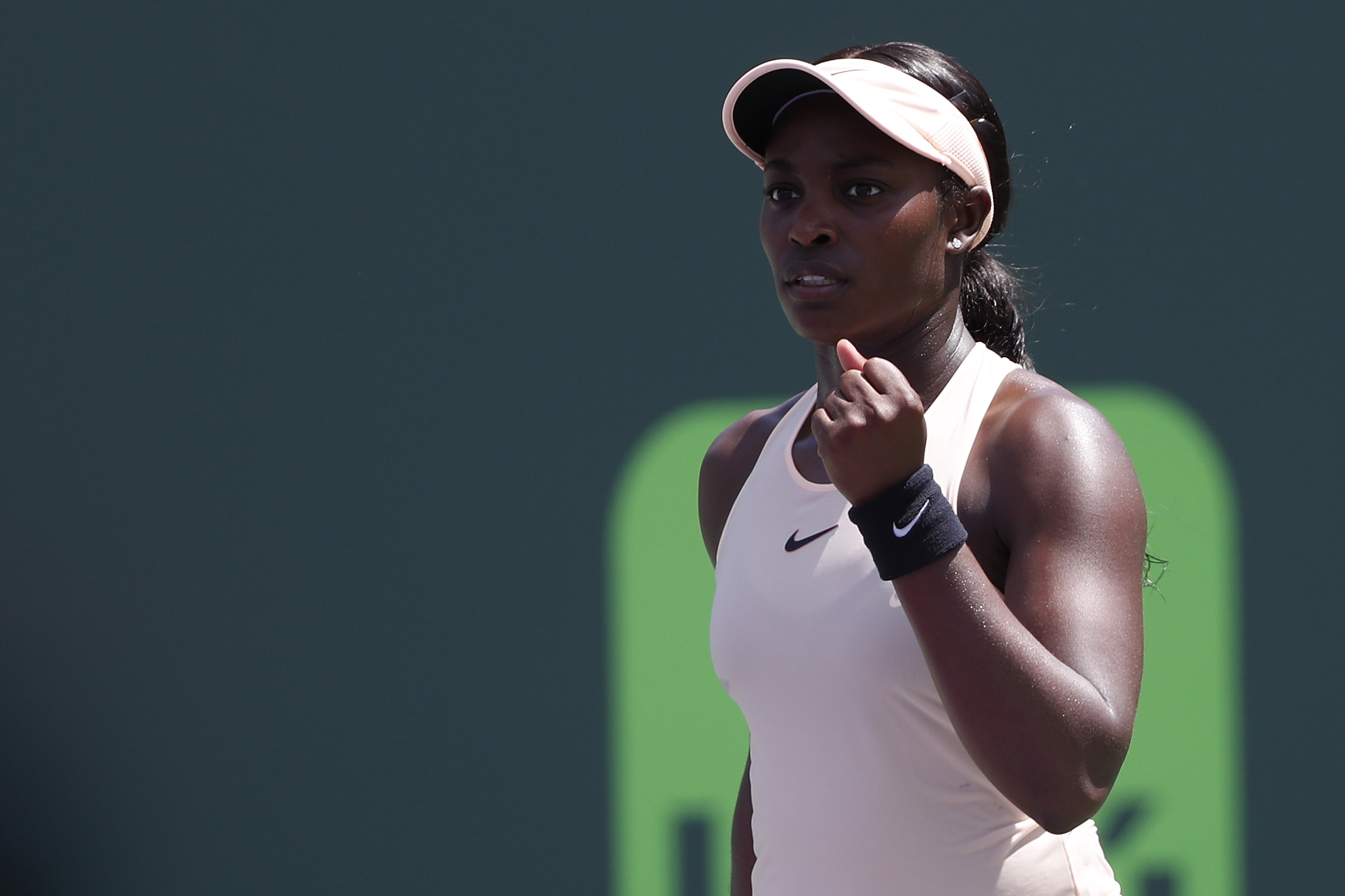 Sloane Stephens vence a Jelena Ostapenko y gana el torneo de Miami