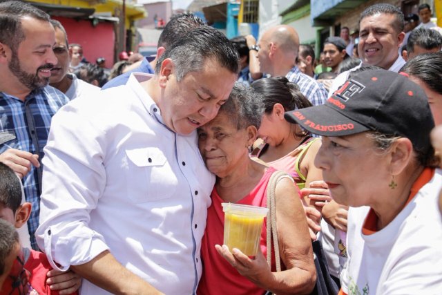 El pastor evangélico y candidato presidencial, Javier Bertucci 