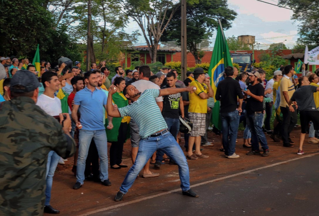 Bus de la caravana de Lula recibió un disparo, no se reportan heridos