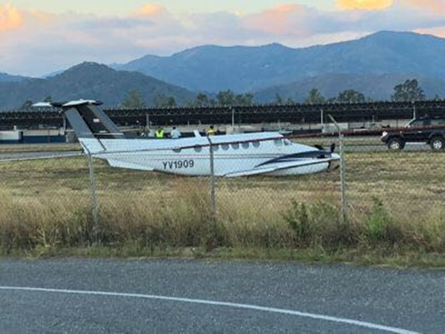 Avión accidentado en el Aeropuerto Caracas