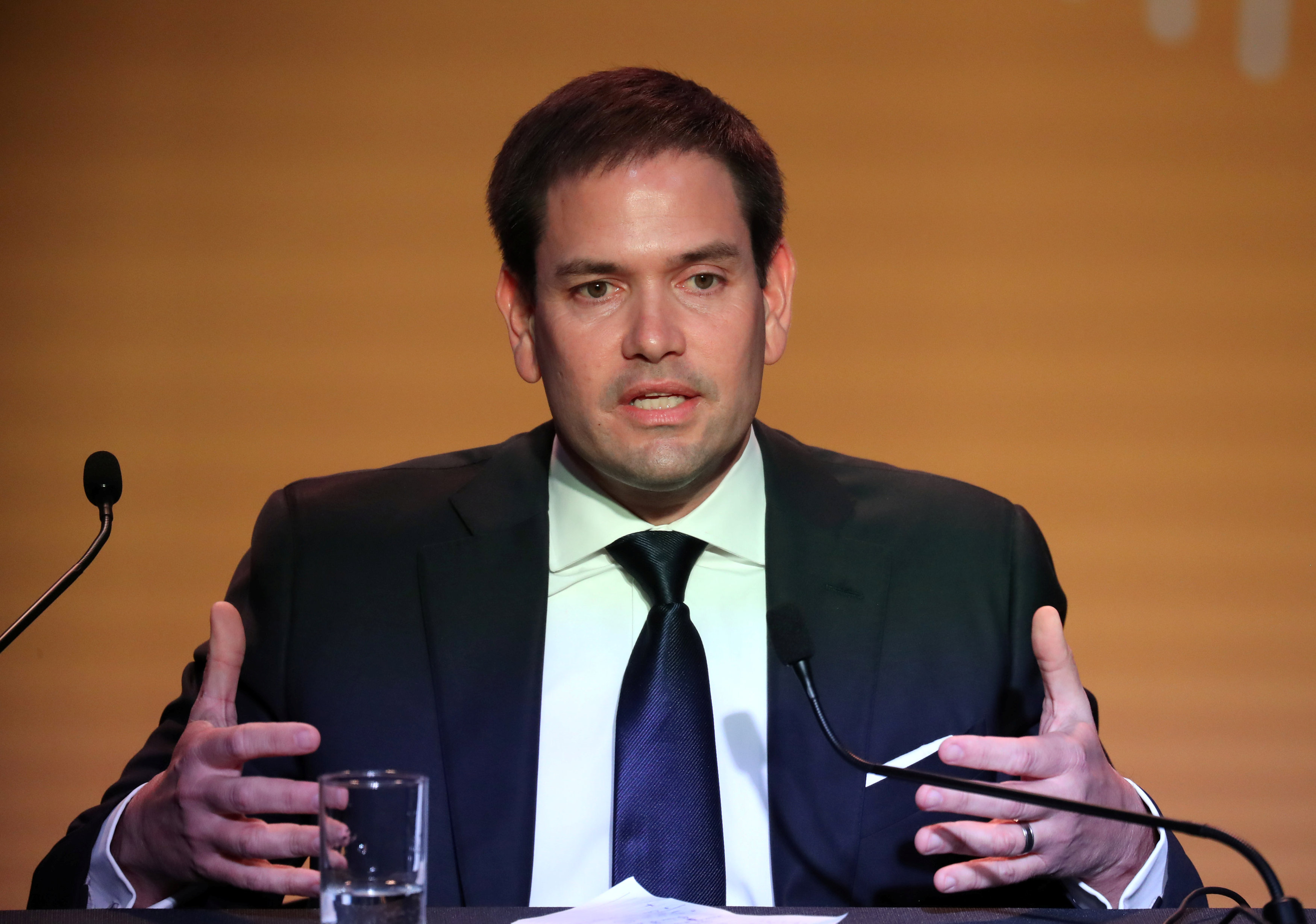 Marco Rubio: El mundo entero ve la farsa de Maduro (+Tuit)