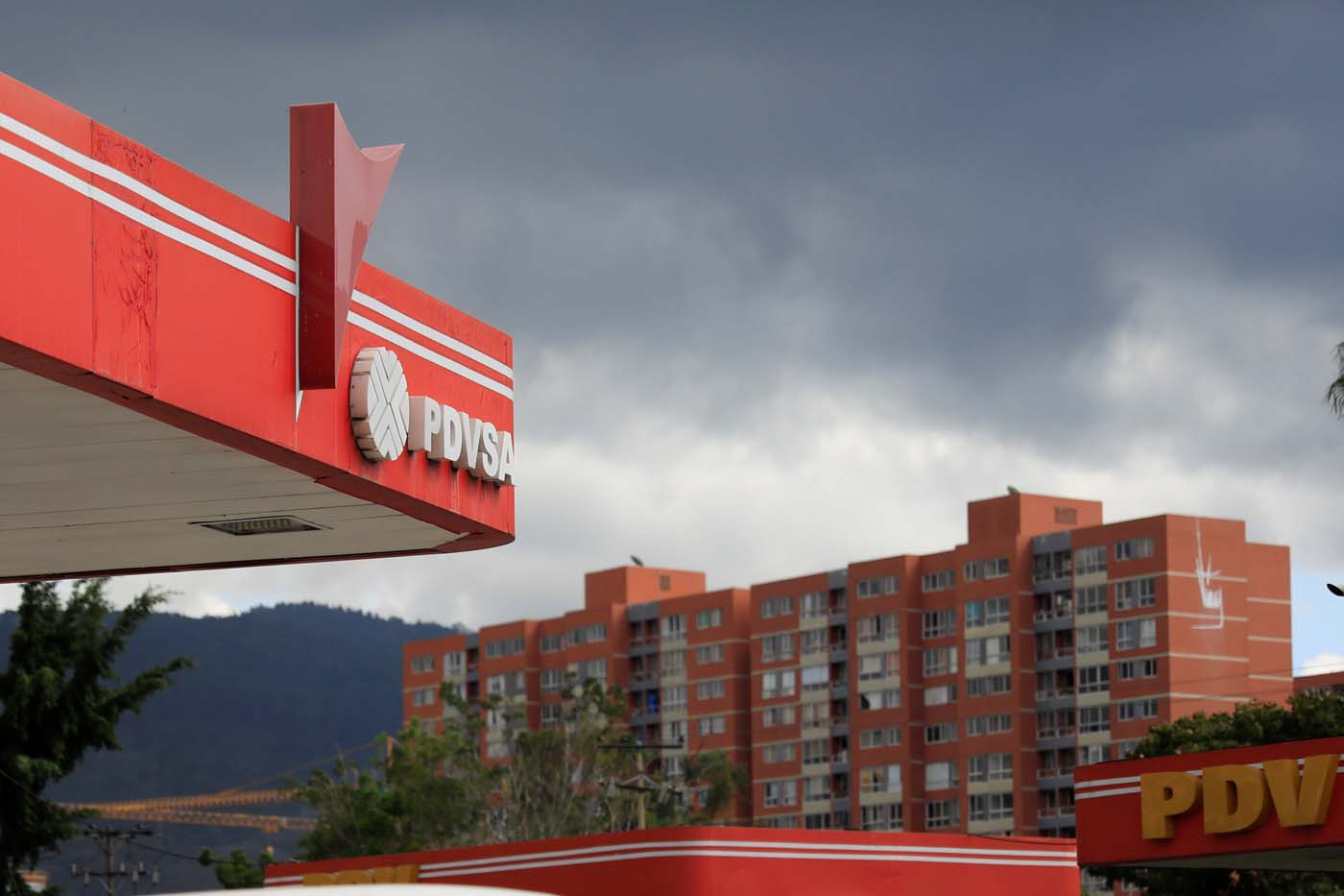 Reuters: Exfuncionario de Pdvsa aceptó sobornos por 5 millones de dólares a Perenco y Gazprombank