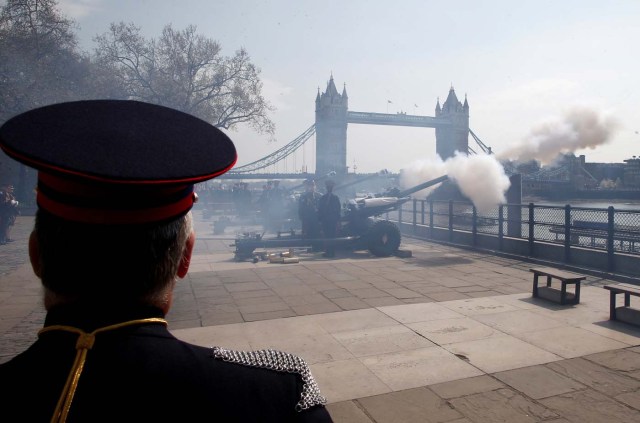 Members of the Honourable Artillery Company fire a 62-gun salute across the River Thames to mark the 92nd birthday of Britain's Queen Elizabeth, at the Tower of London, Britain April 21, 2018. REUTERS/Henry Nicholls