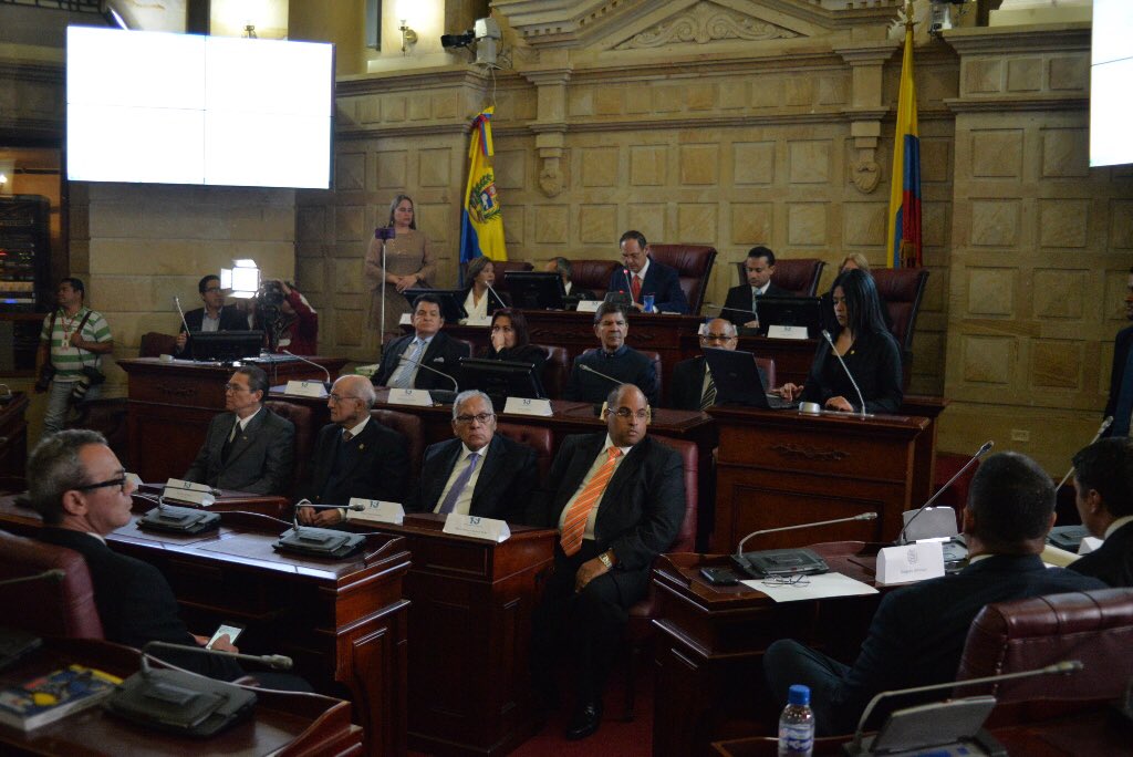 Venezolanos exigen a la AN enviar al TSJ en el exilio aprobación de antejuicio contra Maduro (Tuits)