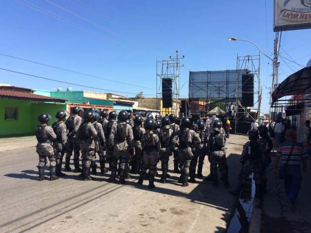 La policía llegó al lugar donde le dispararon al Jefe de Campaña del candidato presidencial Javier Bertucci | Foto: @EfectoCocuyo