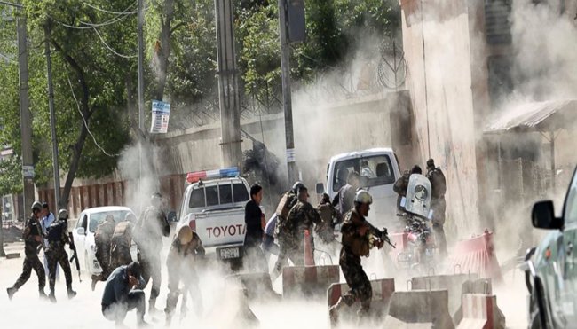 Al menos diez muertos y 29 heridos en ataque contra centro de votantes afgano