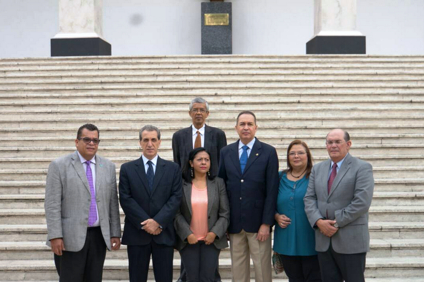 Fracción 16J apoya al presidente interino Juan Guaidó (Comunicado)