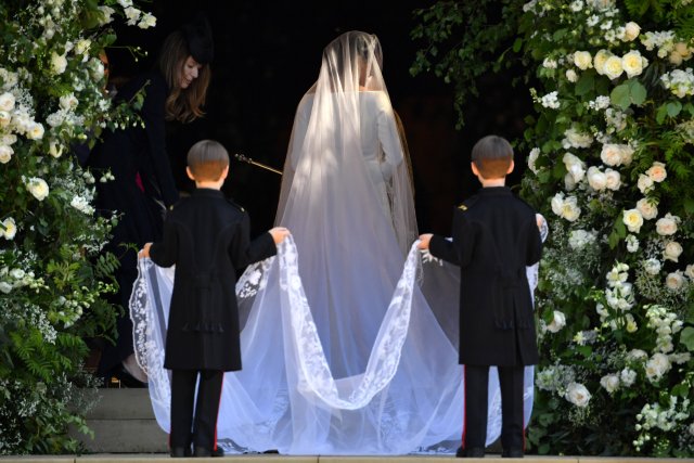 US actress Meghan Markle arrives for the wedding ceremony to marry Britain's Prince Harry, Duke of Sussex, at St George's Chapel, Windsor Castle, in Windsor, Britain, May 19, 2018. Ben STANSALL/Pool via REUTERS