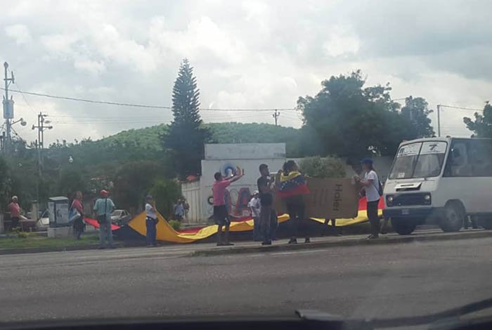 Protestan en Barquisimeto contra proceso ilegítimo del 20 de mayo