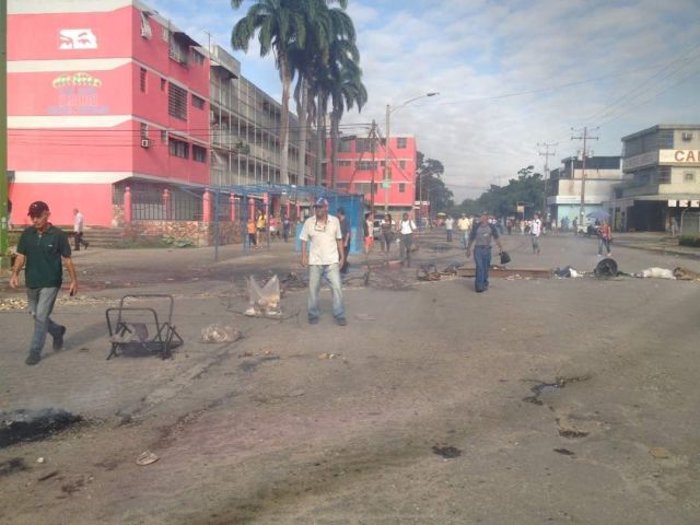 Las protestas comenzaron este lunes en La Isabelica | Foto Referencia