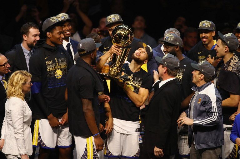 Importante jugador de Golden State, anunció su retiro de la NBA de forma sorpresiva