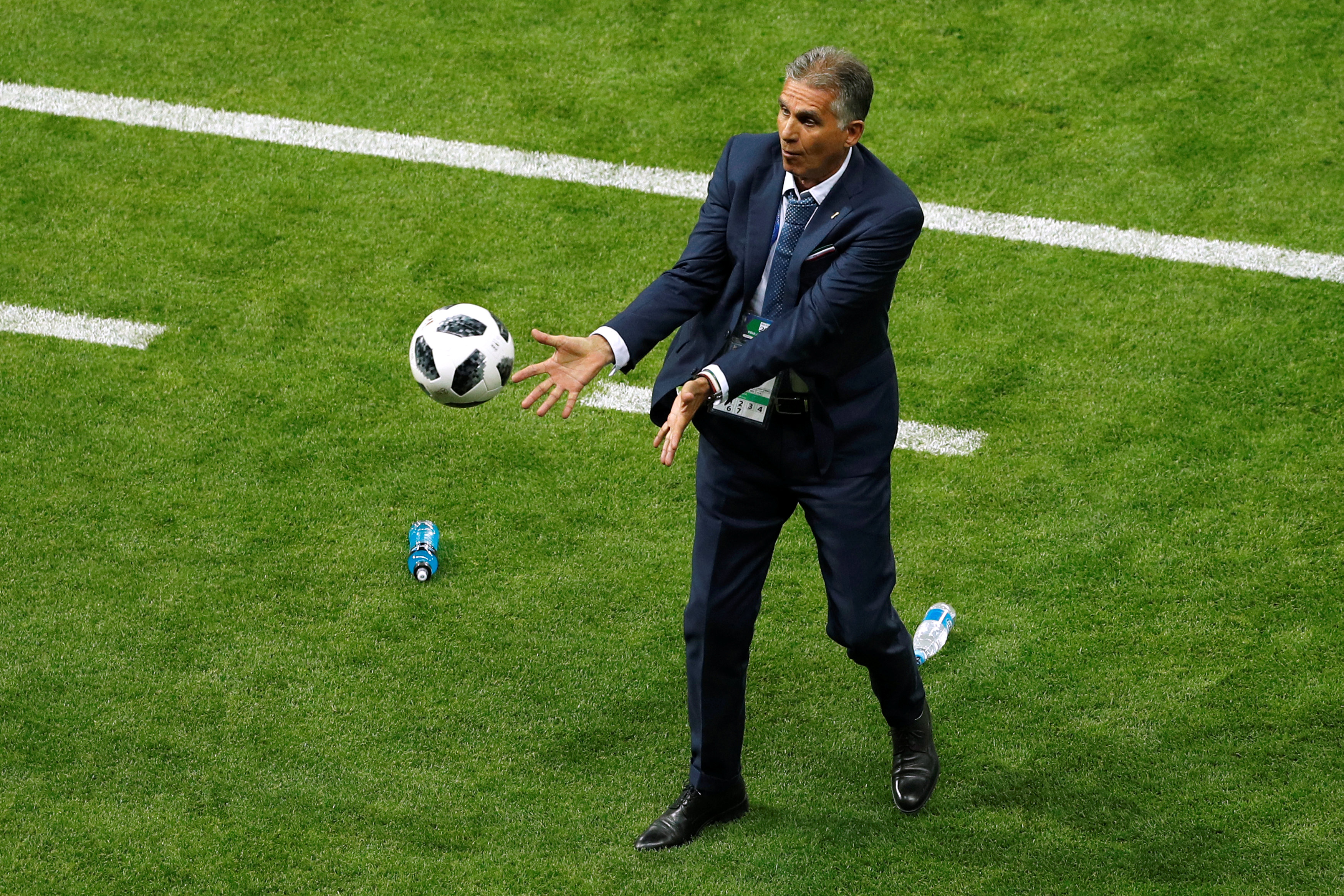 Carlos Queiroz seguirá como seleccionador de Irán hasta el 2019