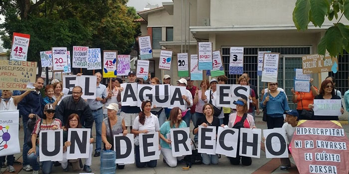 La crisis del agua lleva a zonas pudientes de Caracas a realizar perforaciones ilegales para construir pozos privados