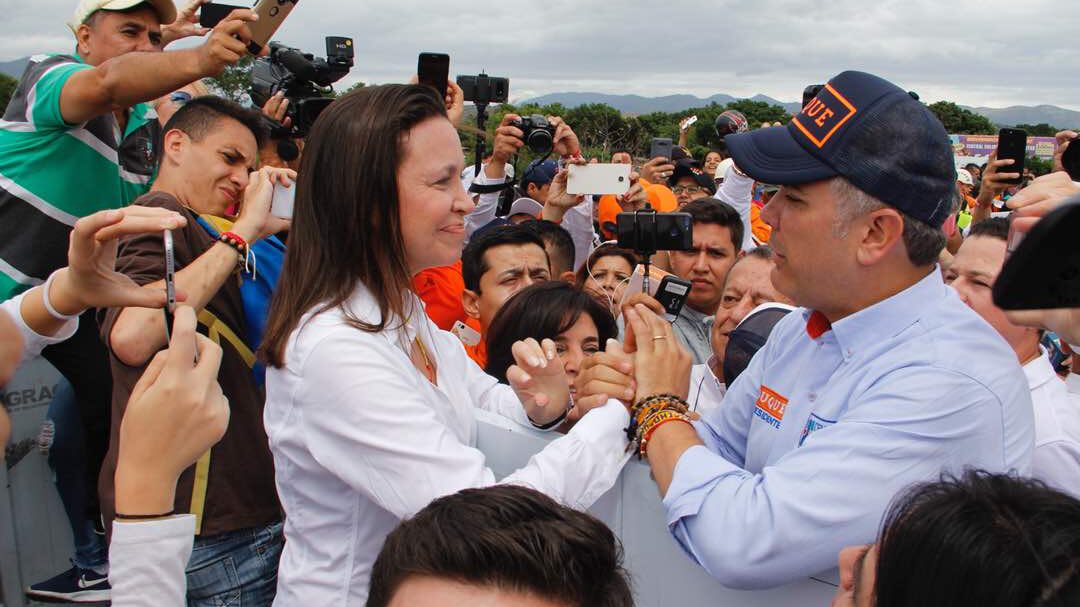 Iván Duque estrenó su podcast con explosiva entrevista a María Corina Machado