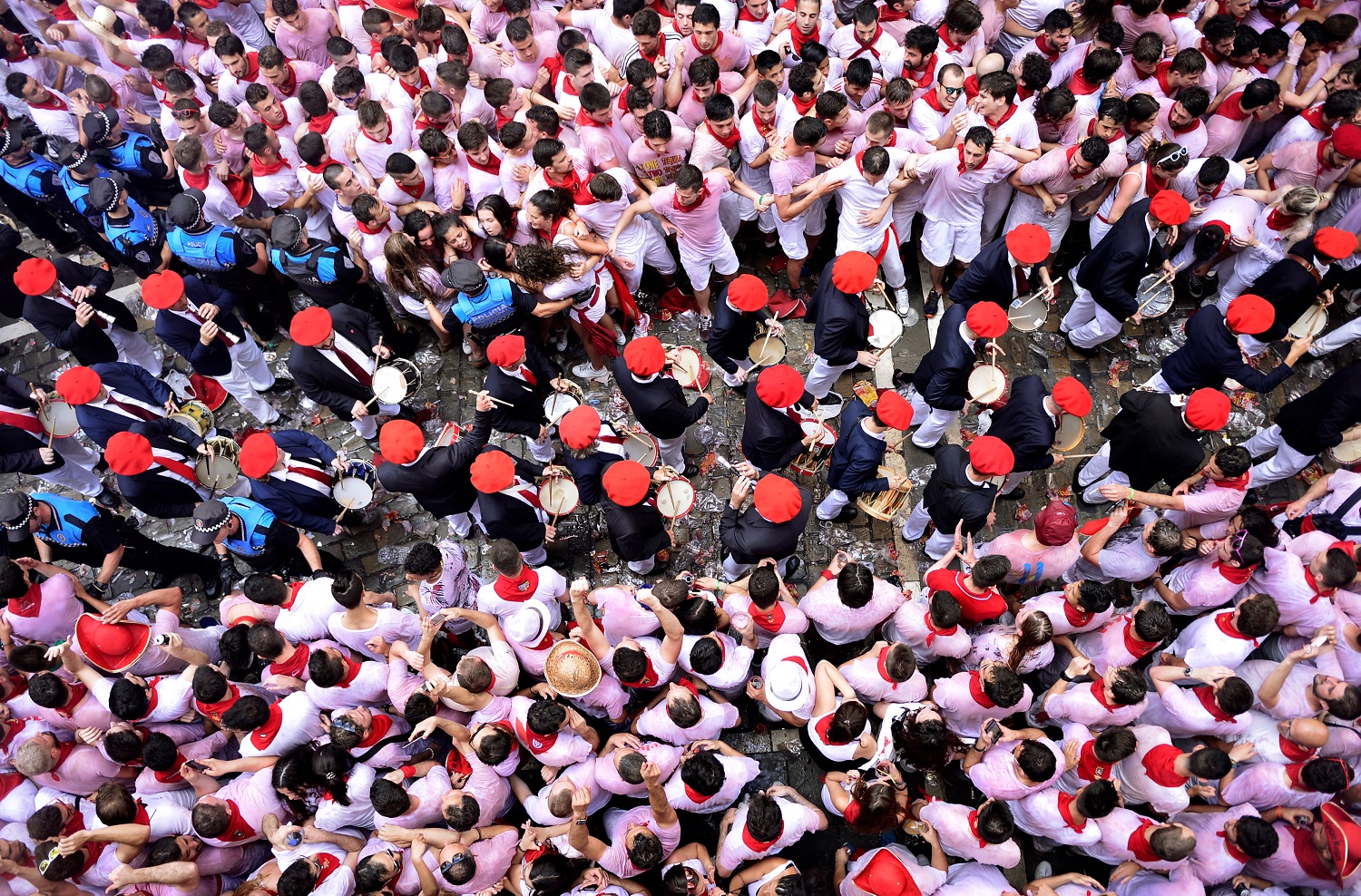 Los Sanfermines 2018 abren nueve días de fiesta con un mensaje de inclusión