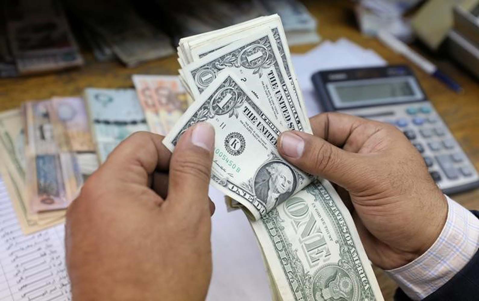 Séptima subasta Dicom fijó el precio del dólar en Bs.S 62,17