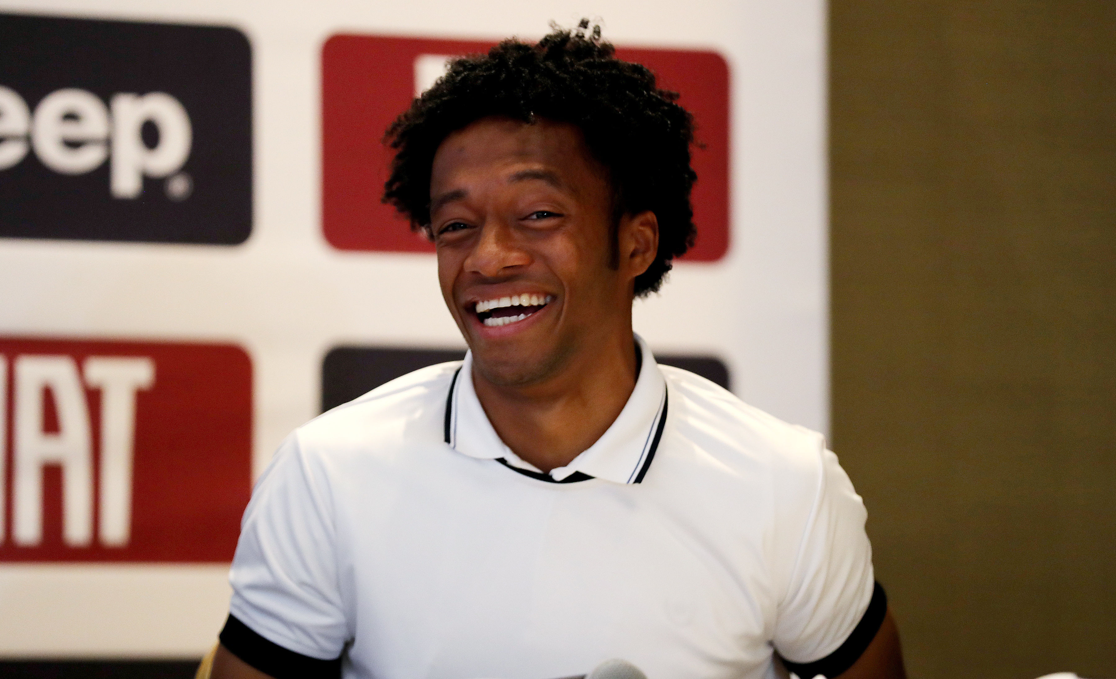 Cuadrado dice que no tuvo problema en cederle su número de la Juventus a Cristiano