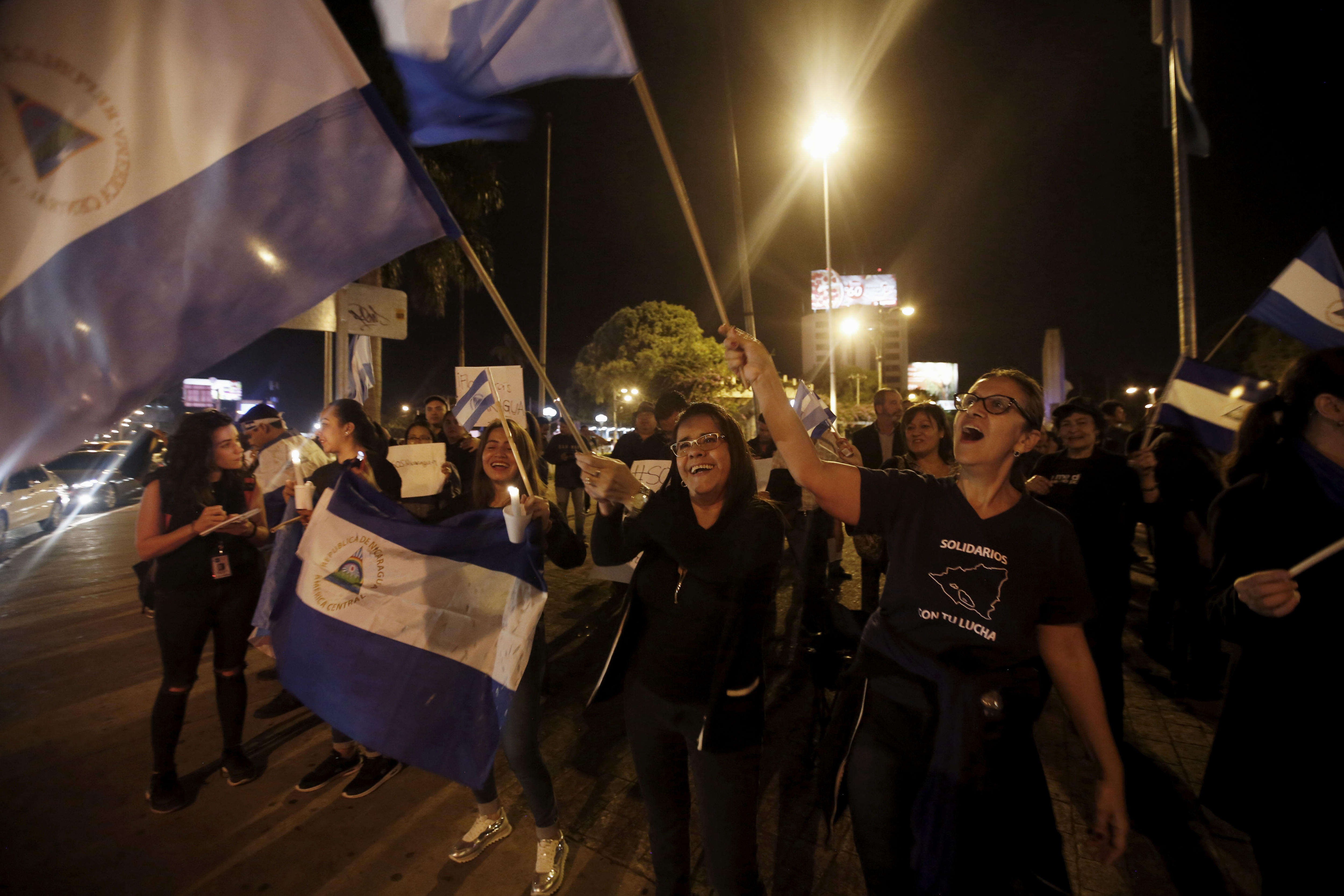 Diálogo en Nicaragua pende de un hilo tras duro ataque de Ortega a obispos