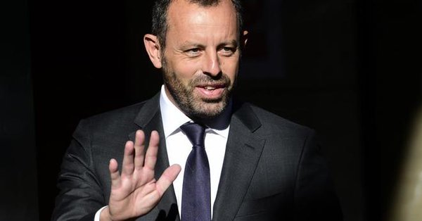 Fiscalía pide 11 años de cárcel para ex presidente del Barcelona Sandro Rosell