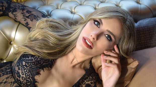 ¡AL FIN! Revelan fotos del pasado de Angela Ponce, la mujer transexual que ganó el Miss España