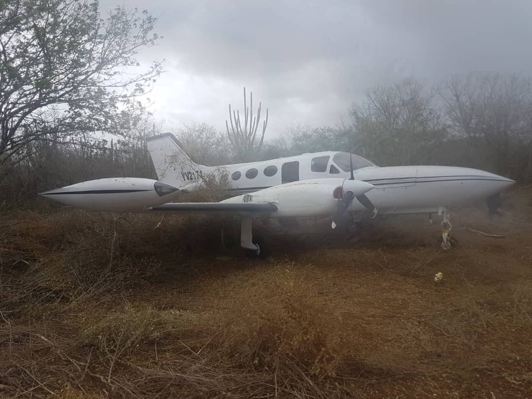 Al menos seis detenidos tras hallazgo de narcoavioneta en Falcón (fotos)