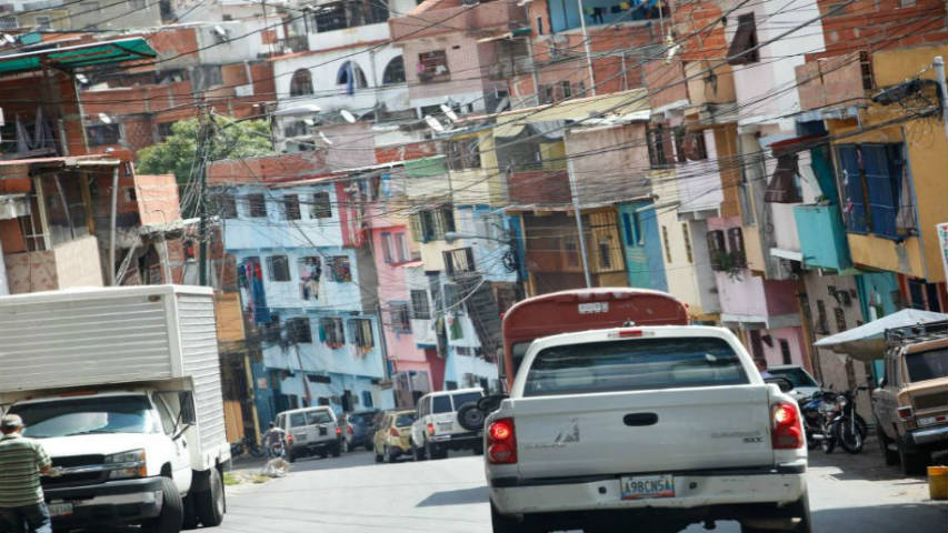 Lo mató por tropezarlo con una bicicleta