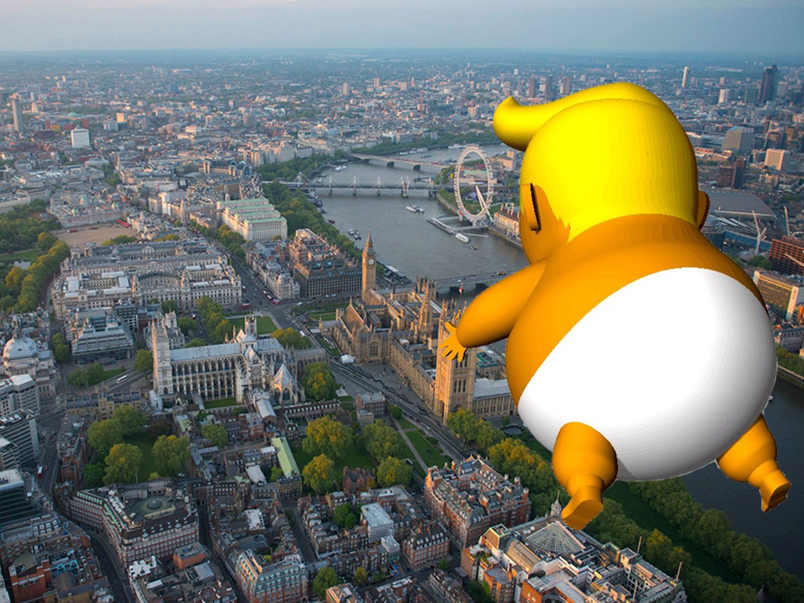 La Policía prohíbe el vuelo del  bebé Trump sobre su hotel en Escocia