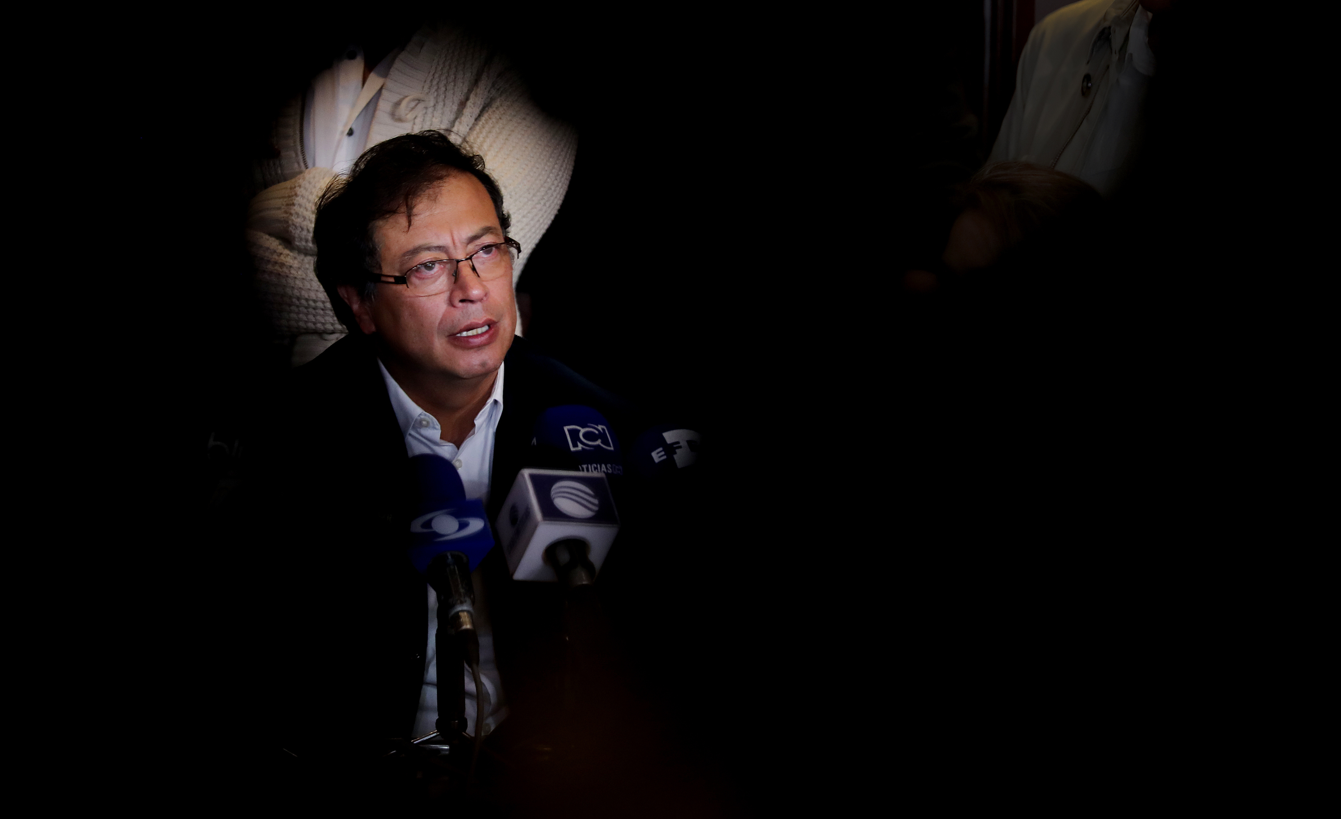 Gustavo Petro permanece hospitalizado en Italia tras dar positivo al Covid-19