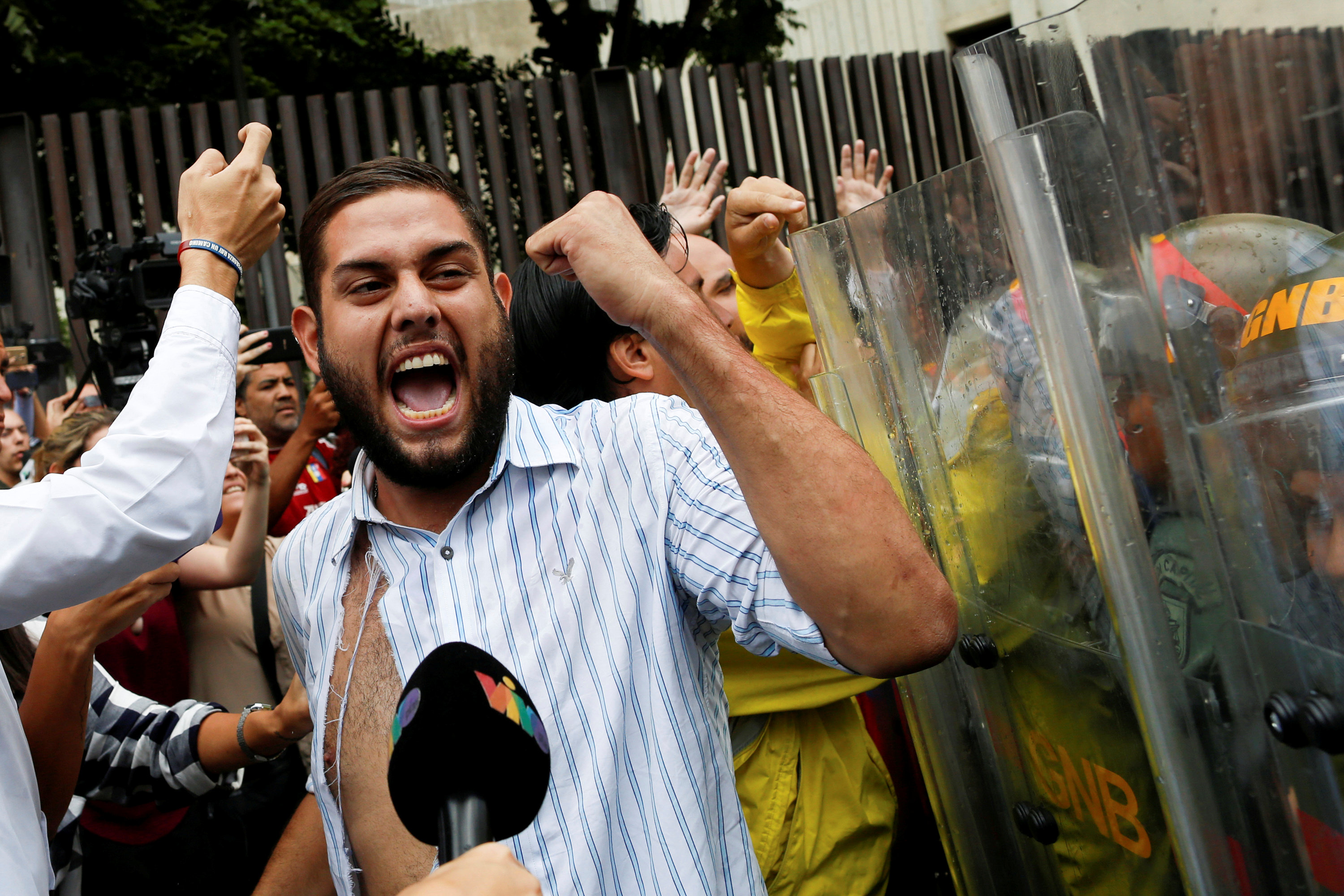 Liberado Juan Requesens tras un largo cautiverio en El Helicoide y una injusta condena