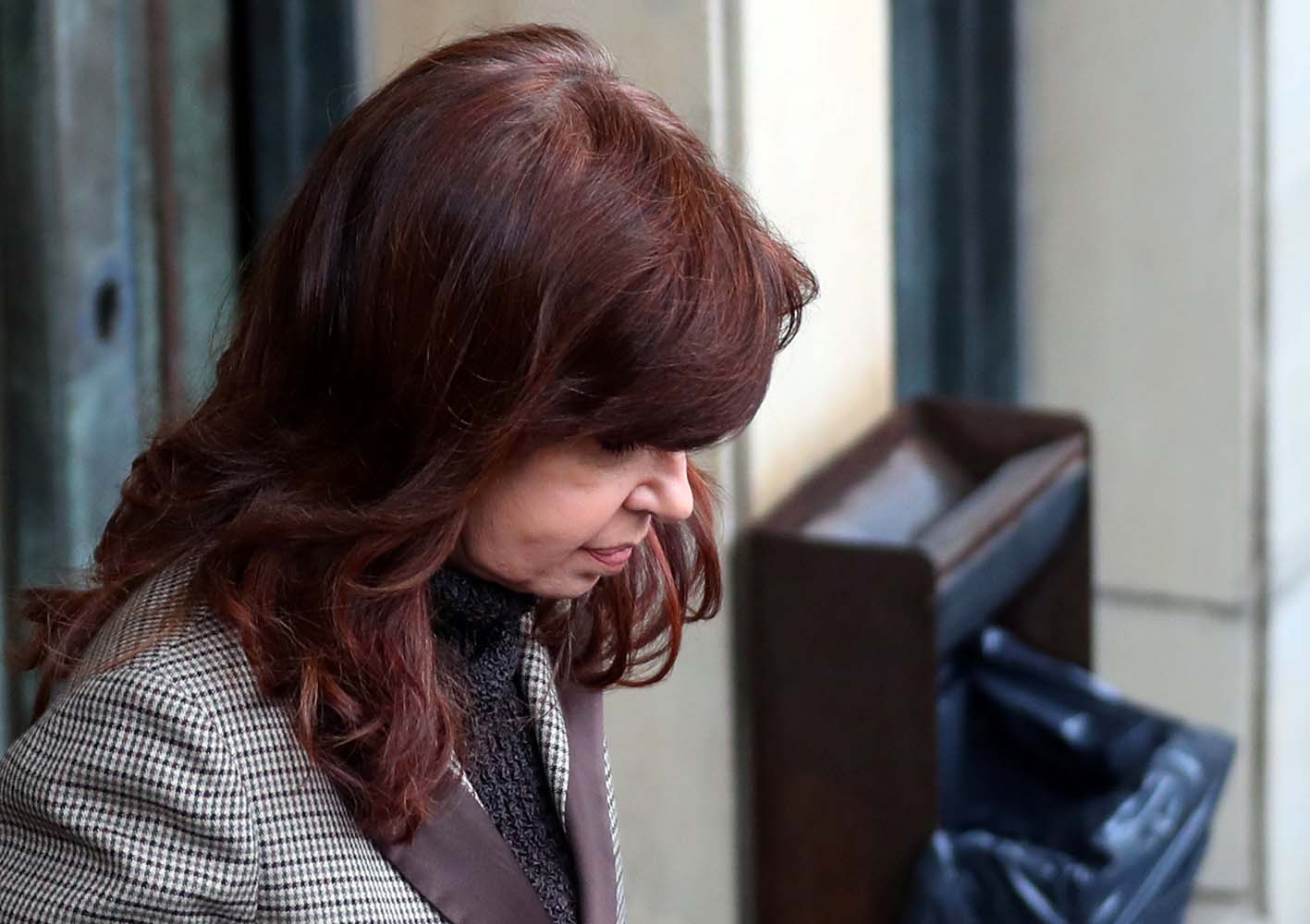 Cristina Kirchner recusa al juez que la indaga por corrupción y denuncia un complot