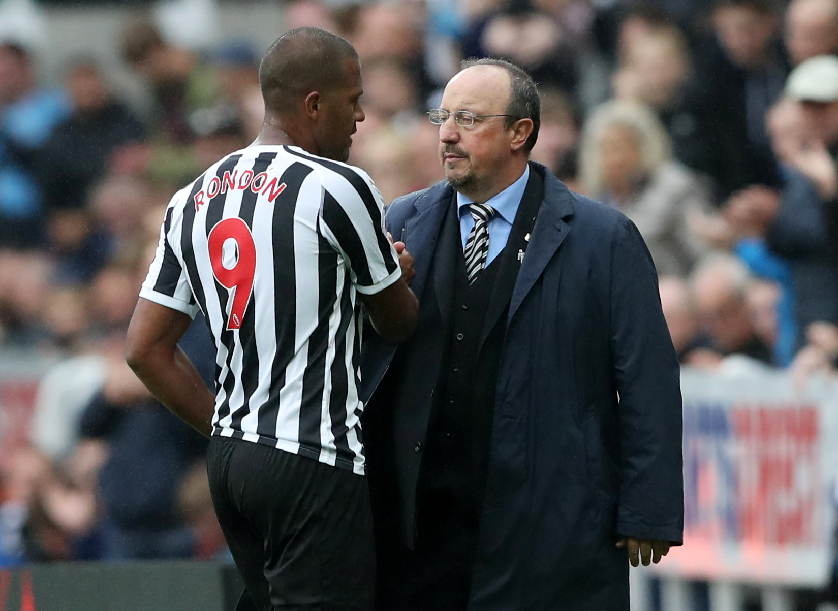 Chelsea empañó el debut de Salomón Rondón con el Newcastle en Premier League