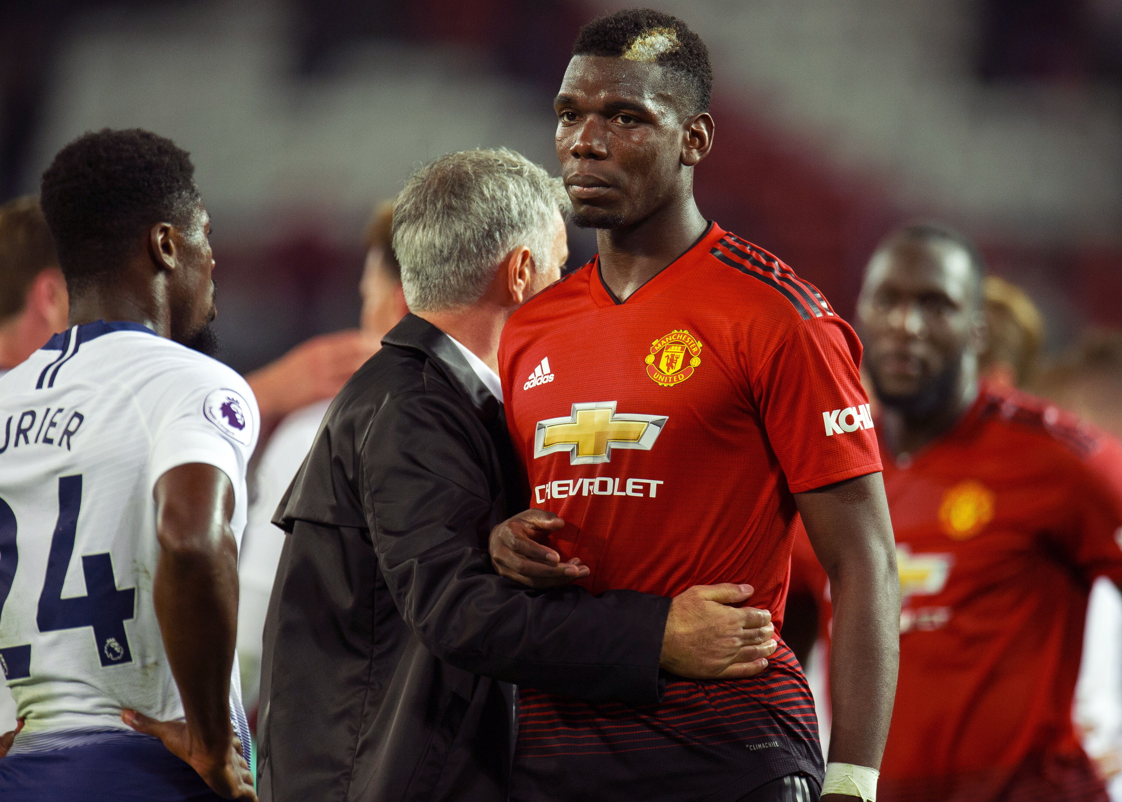 Tras insultos racistas al jugador Paul Pogba, Twitter está dispuesto a reunirse con el jugador