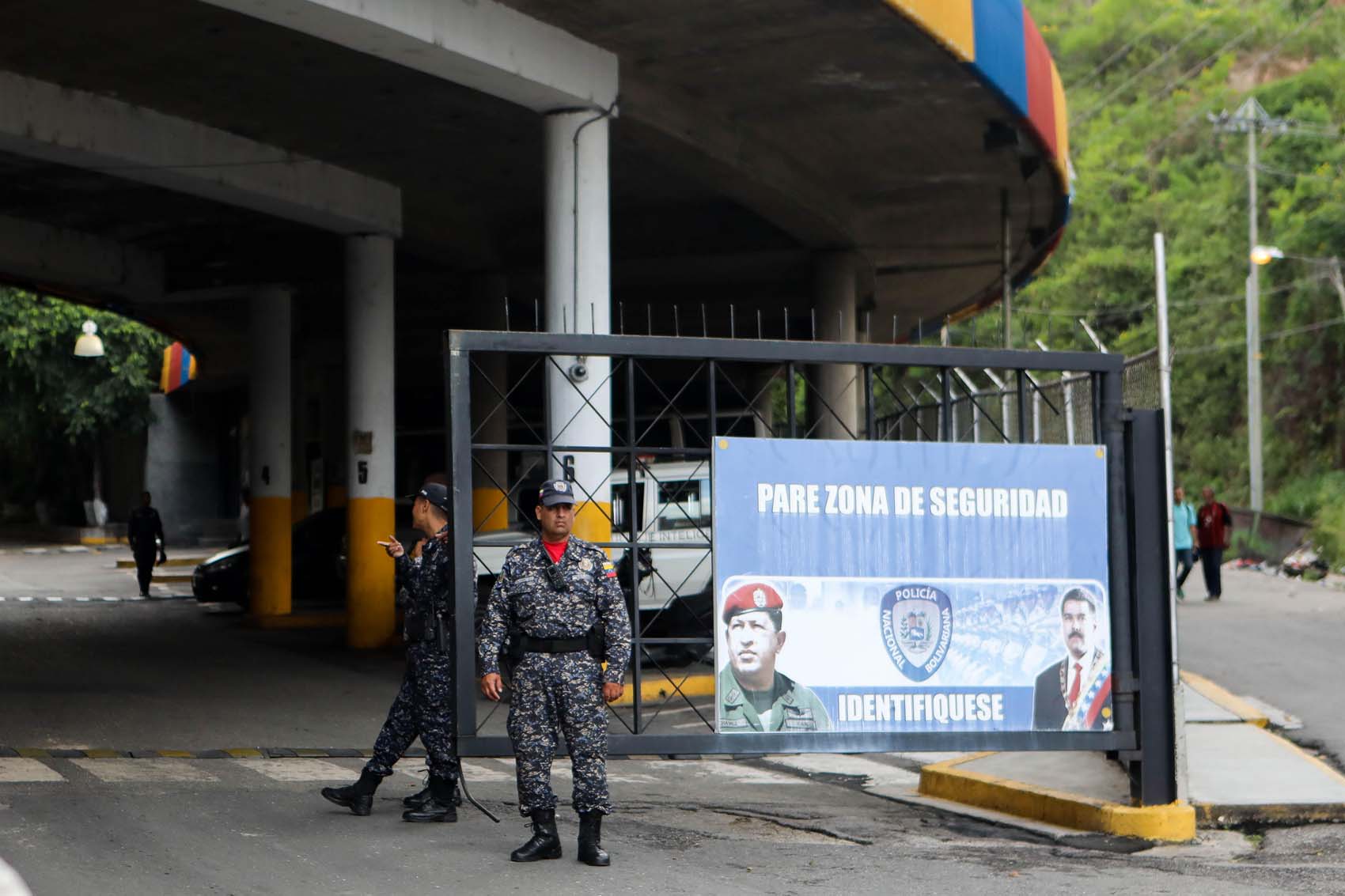 EN VIDEO: Trasladan a Juan Requesens al Palacio de Justicia para audiencia preliminar