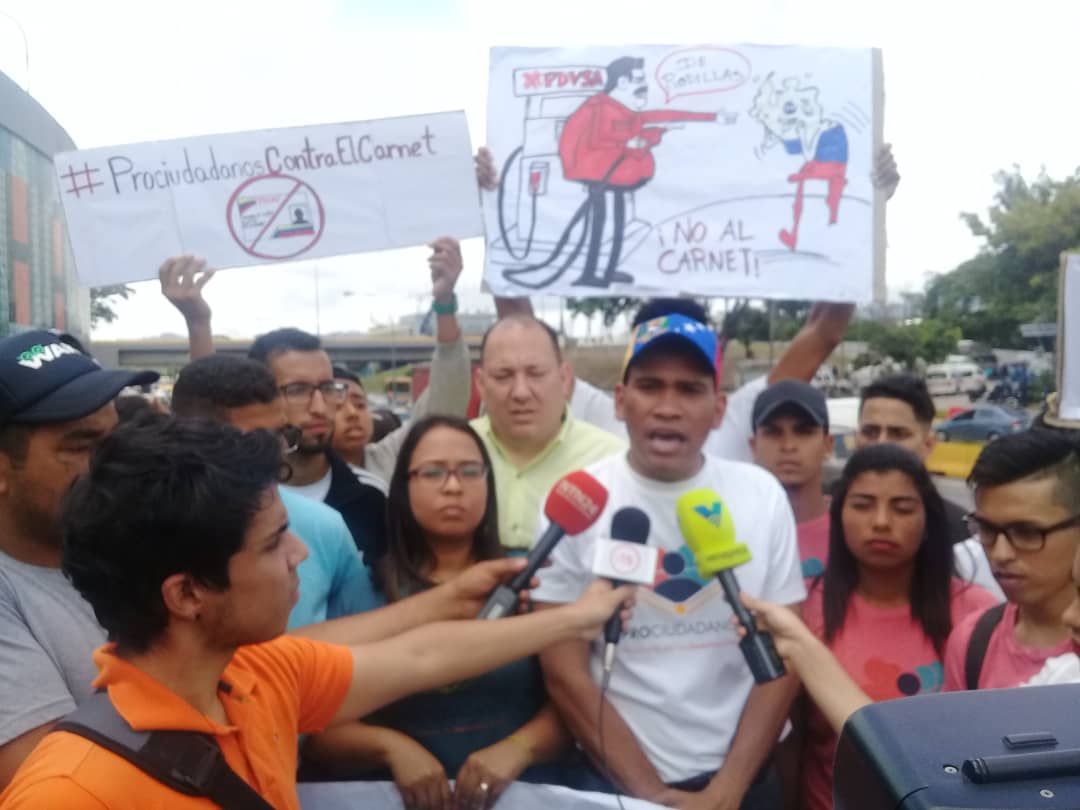 Partidos se unen a convocatoria de marcha realizada por el Movimiento ProCiudadanos