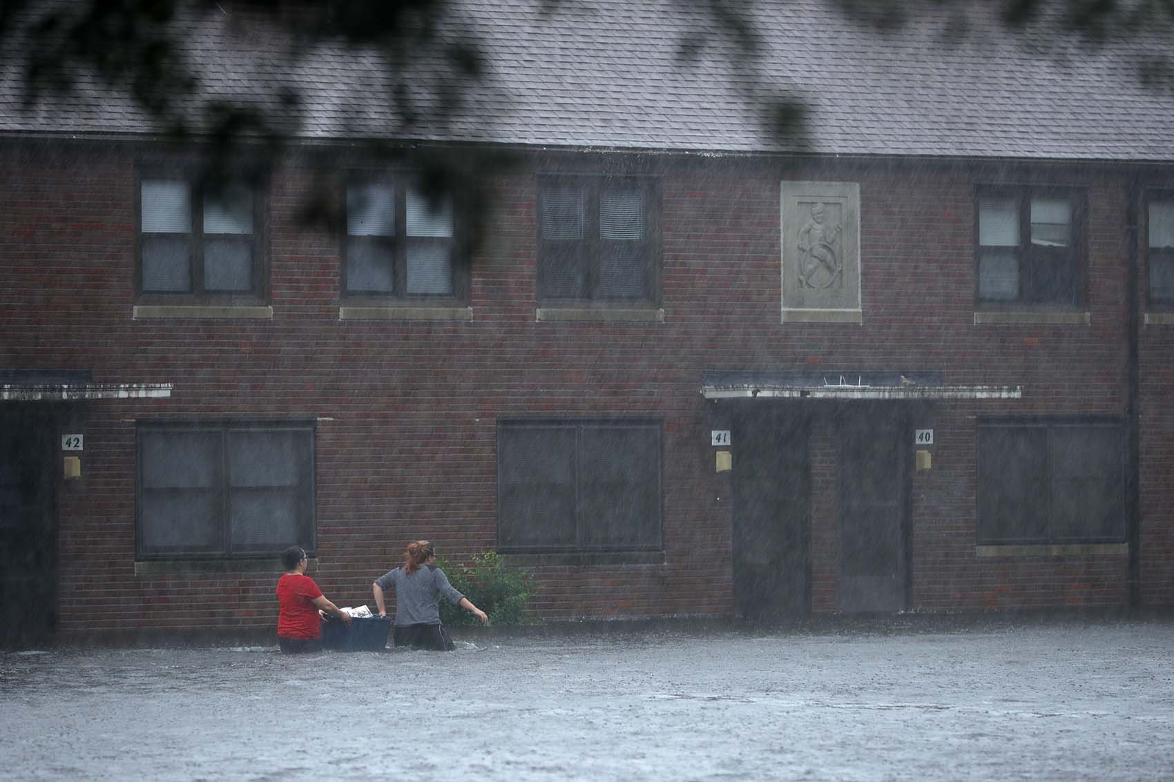 Vientos y lluvias del huracán Florence azotan la costa este de Estados Unidos (fotos)