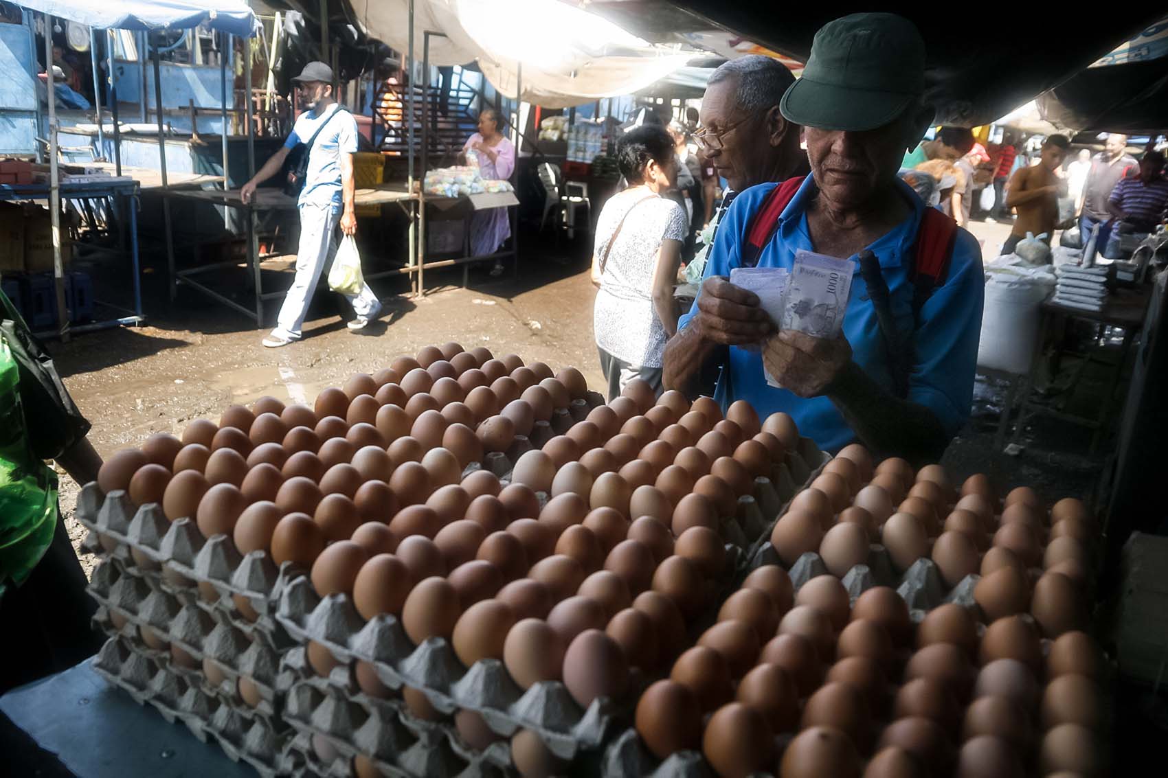 Entre cincuenta y cien veces más caros están ahora los precios “acordados”