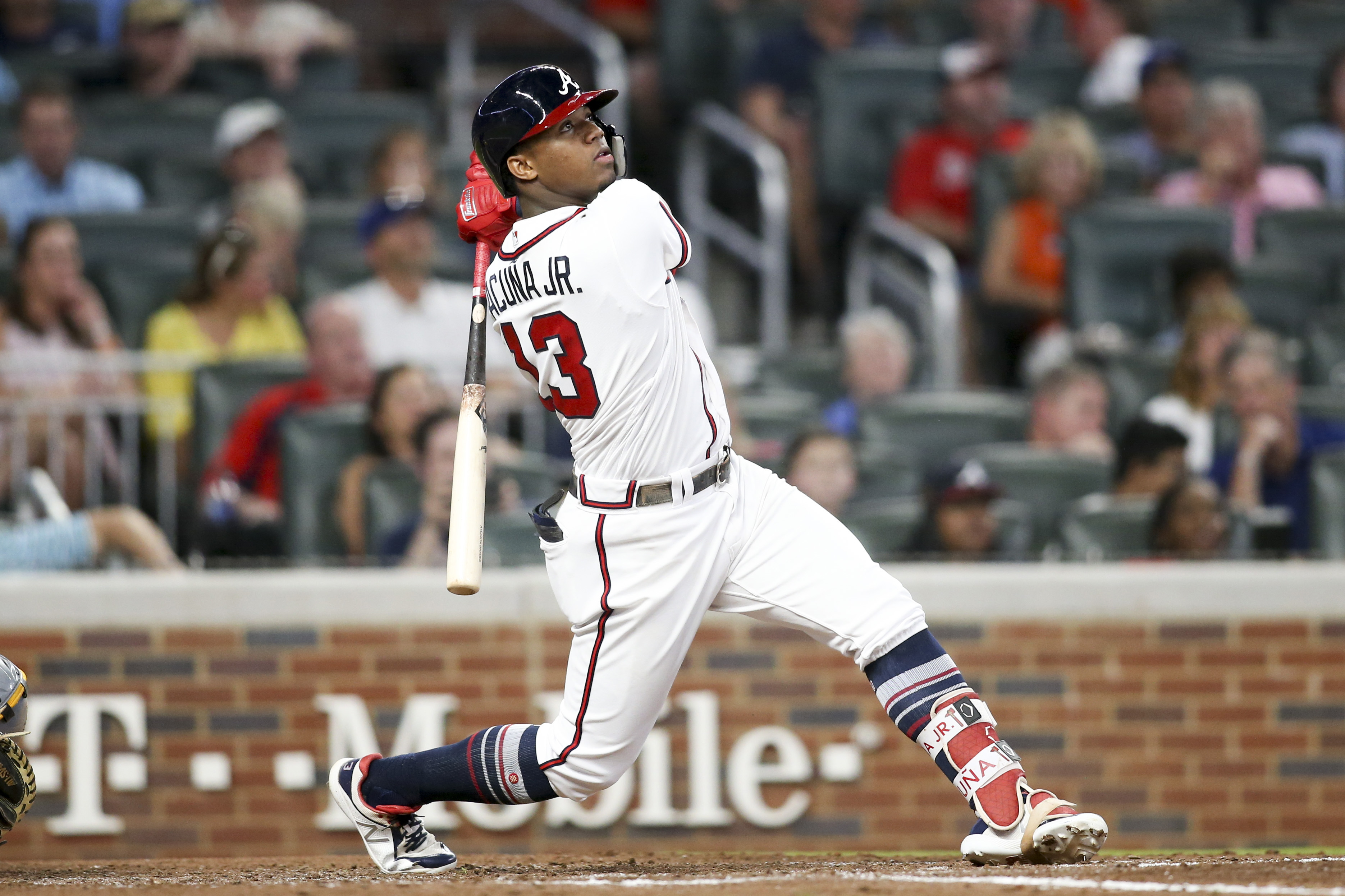 Venezolano Ronald Acuña Jr. brilló como Novato del Mes de la Liga Nacional