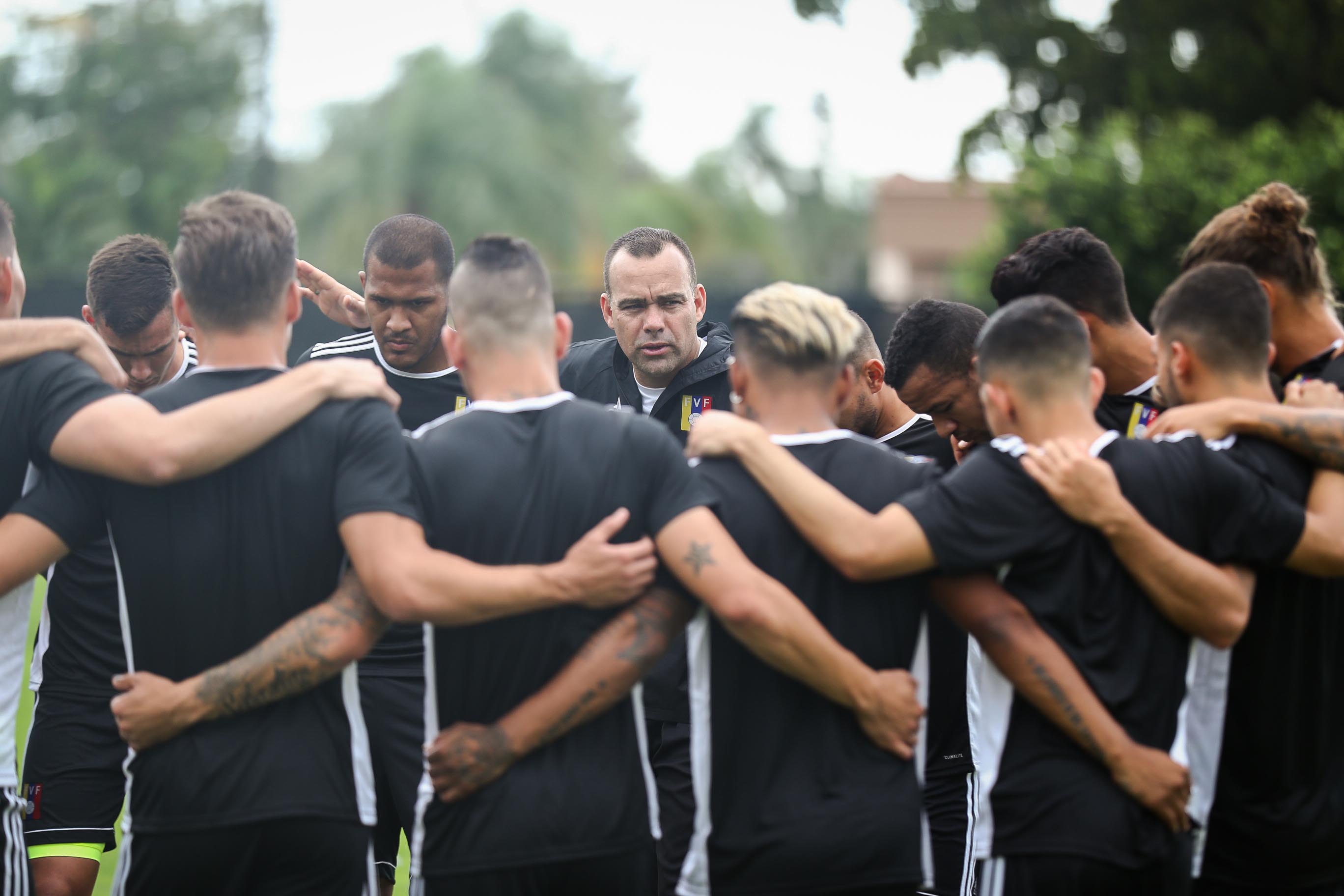 La Vinotinto inició preparación para duelo contra Colombia