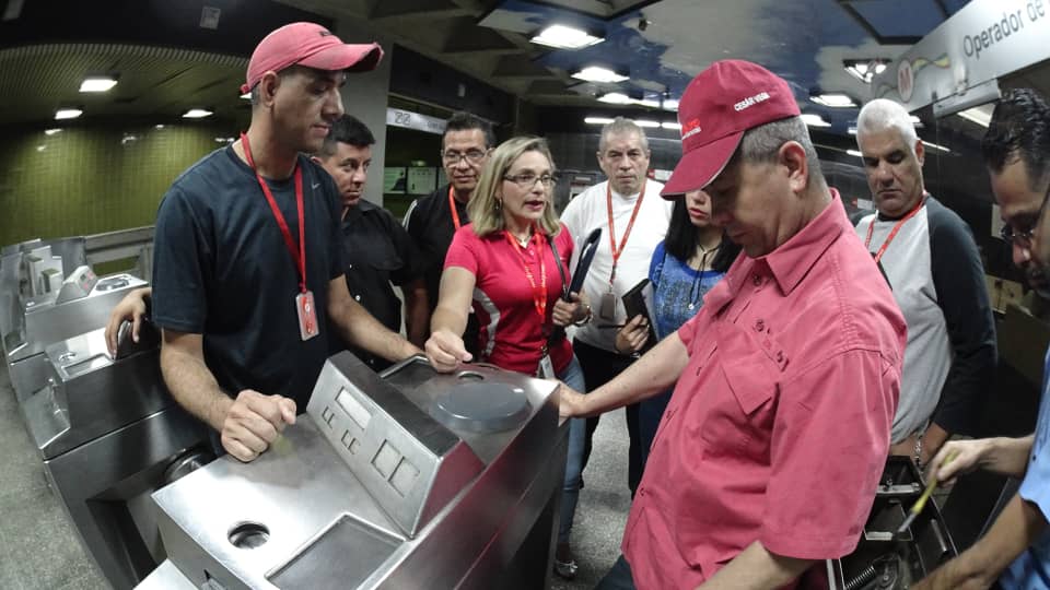 ¡Bien soberano! Esto es lo que recibió un empleado del Metro de Caracas como liquidación tras 12 años de servicio