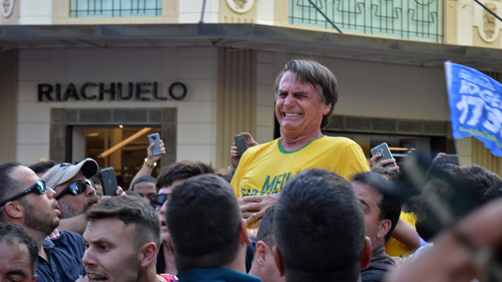 Bolsonaro es trasladado a un hospital de Sao Paulo