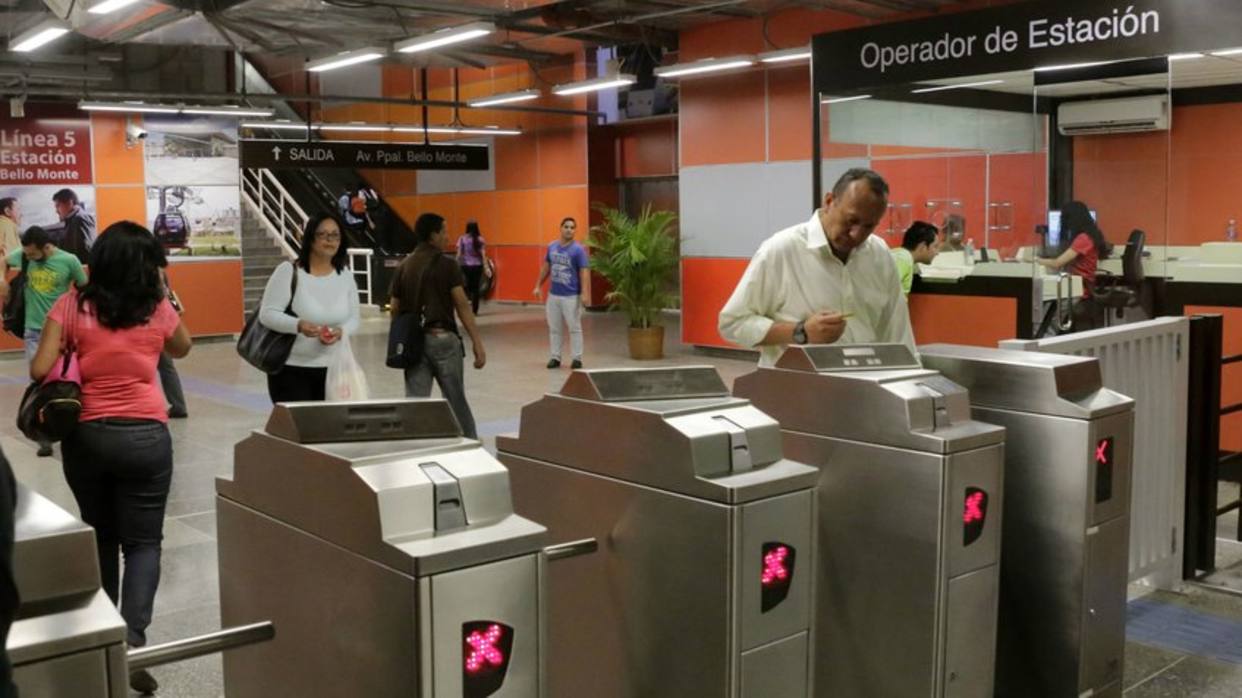 Boletos del Metro de Caracas se pueden adquirir con billete del antiguo cono monetario