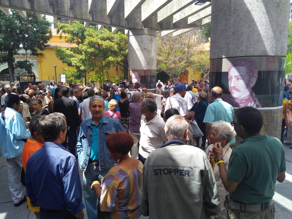 Pensionados: No nos humillen más, queremos nuestro dinero completo #6Sep