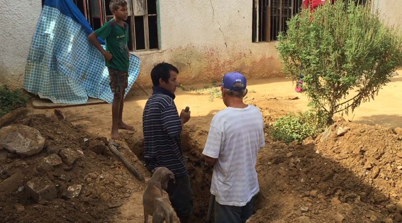 La agonía de los venezolanos pobres para que sus muertos descansen en paz